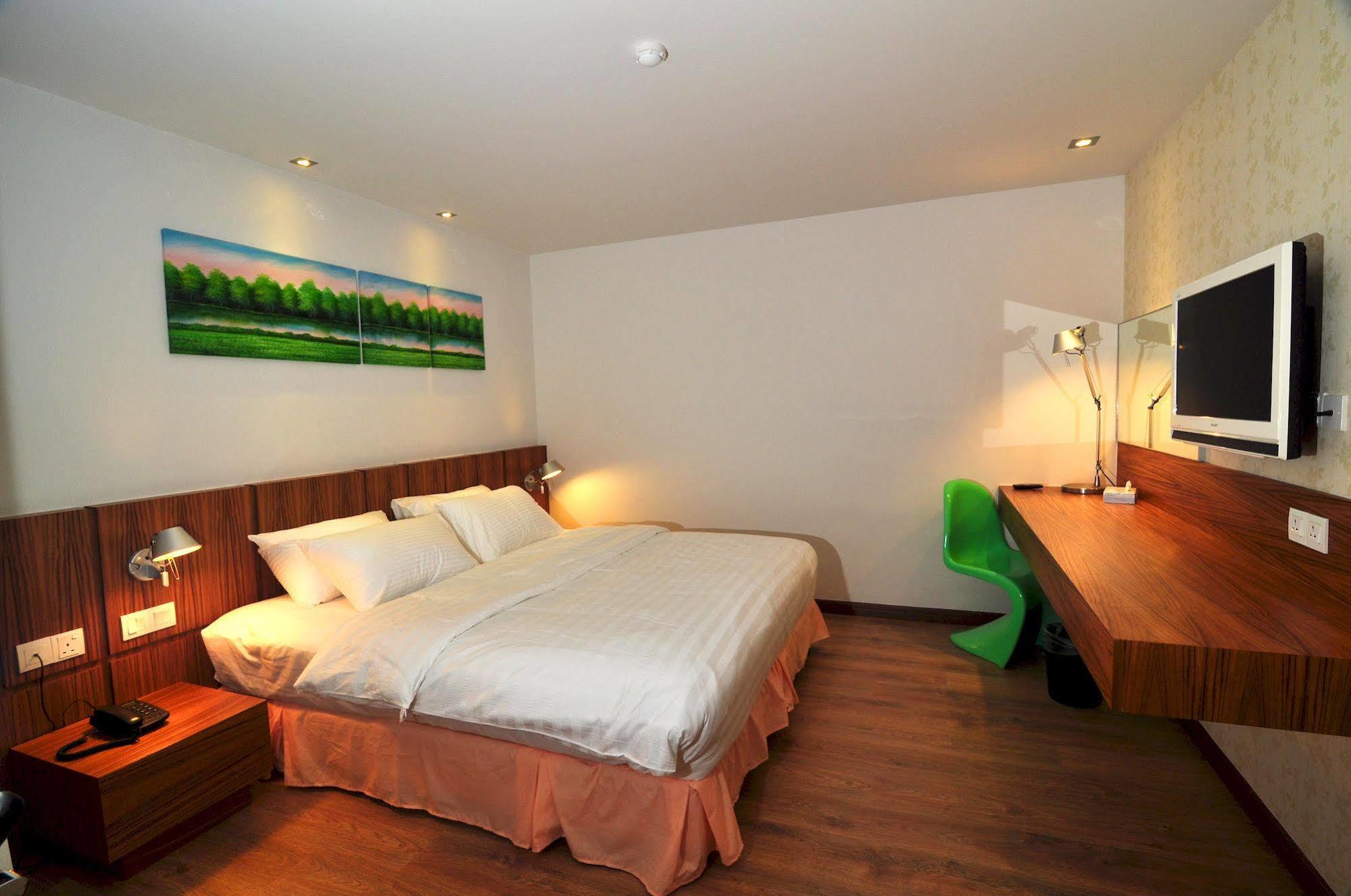 Hotel French